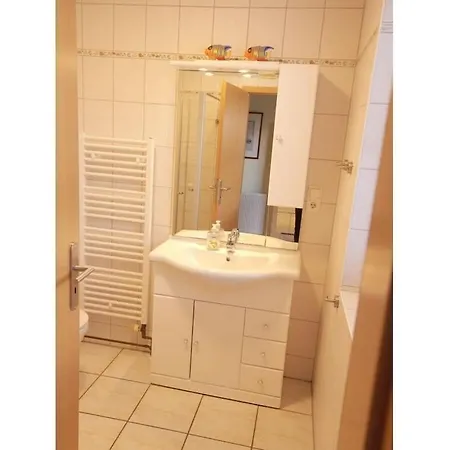 Holiday home 1-bedroom Dorumer Neufeld